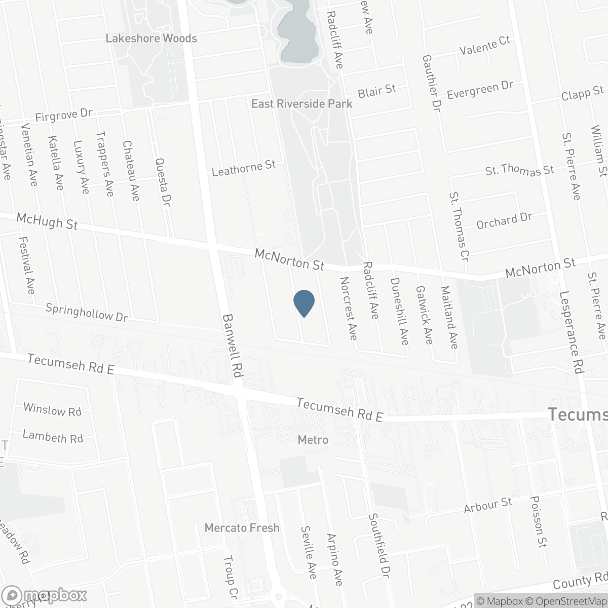 2408 WATERFORD AVENUE, Windsor, Ontario N8P 1S1